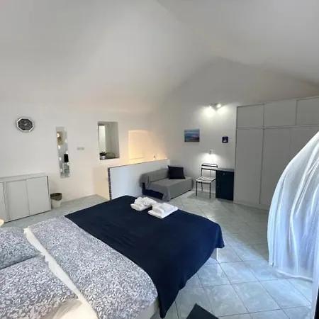 Nanu Apartman *